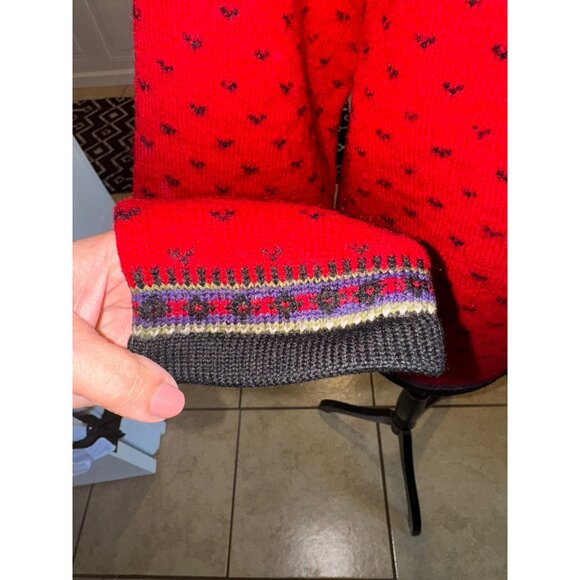 Vintage Tally 100% Boiled Wool Button Cardigan Sweater Red Floral Grandmacore - Picture 9 of 12